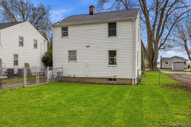 8472 West Rivershore Drive, Niagara Falls, NY 14304