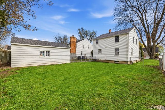 8472 West Rivershore Drive, Niagara Falls, NY 14304