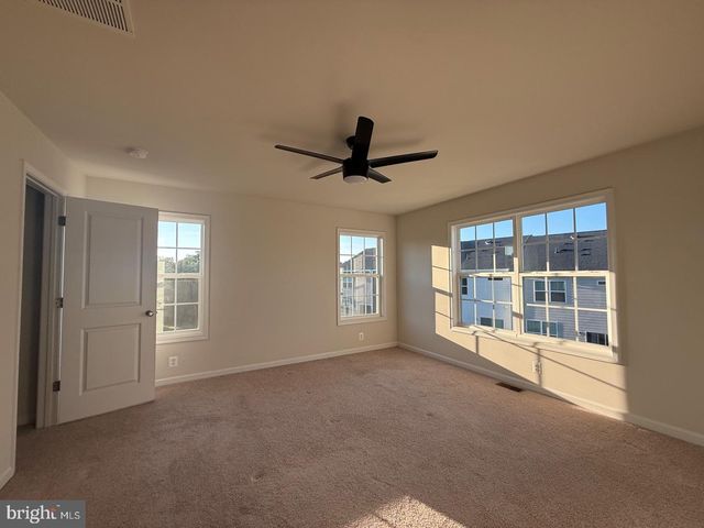 3715 ALLINGTON CT, Fredericksburg, VA 22408