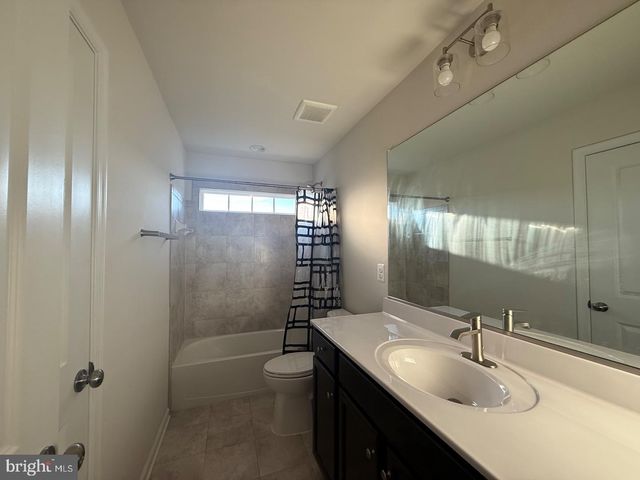 3715 ALLINGTON CT, Fredericksburg, VA 22408
