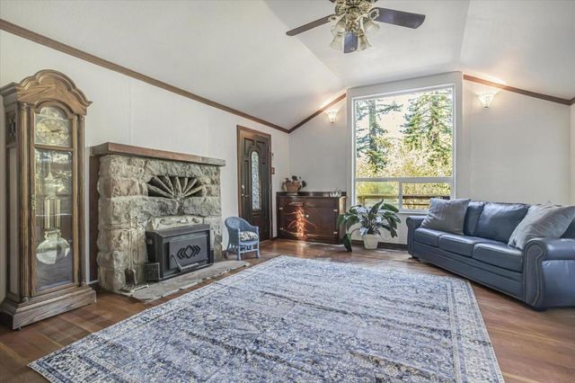 1045 Forest Way, Brookdale, CA 95007