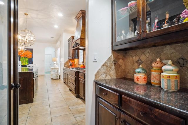 9100 Belshire Drive, North Richland Hills, TX 76182