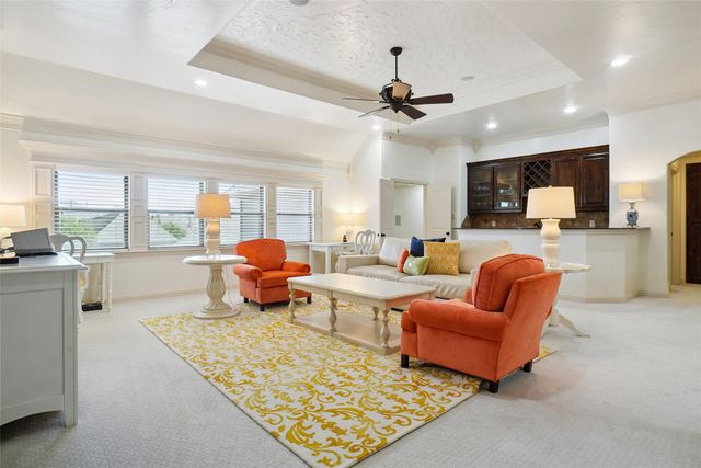 9100 Belshire Drive, North Richland Hills, TX 76182