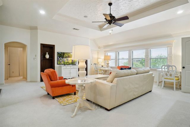 9100 Belshire Drive, North Richland Hills, TX 76182