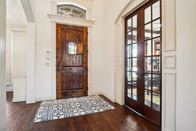 9100 Belshire Drive, North Richland Hills, TX 76182