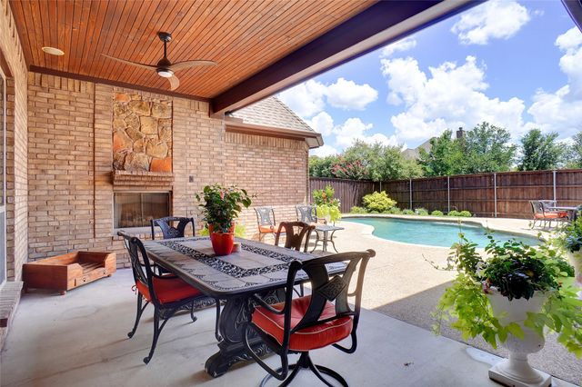 9100 Belshire Drive, North Richland Hills, TX 76182