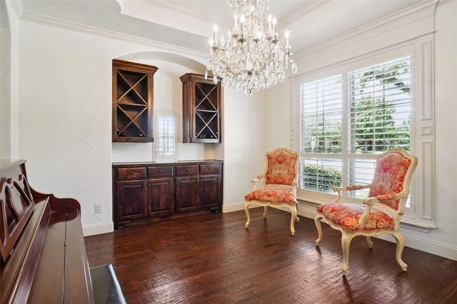 9100 Belshire Drive, North Richland Hills, TX 76182