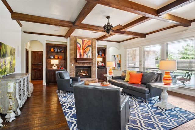 9100 Belshire Drive, North Richland Hills, TX 76182