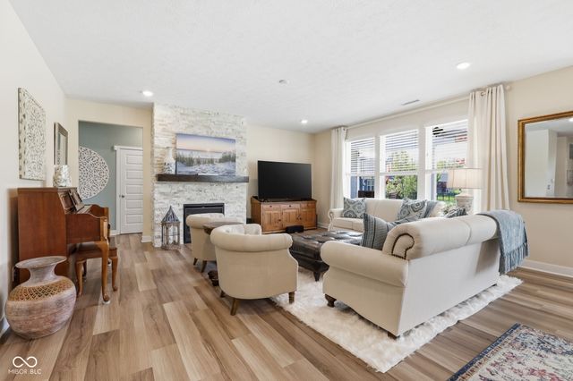 10849 Liberation Trace, Noblesville, IN 46060