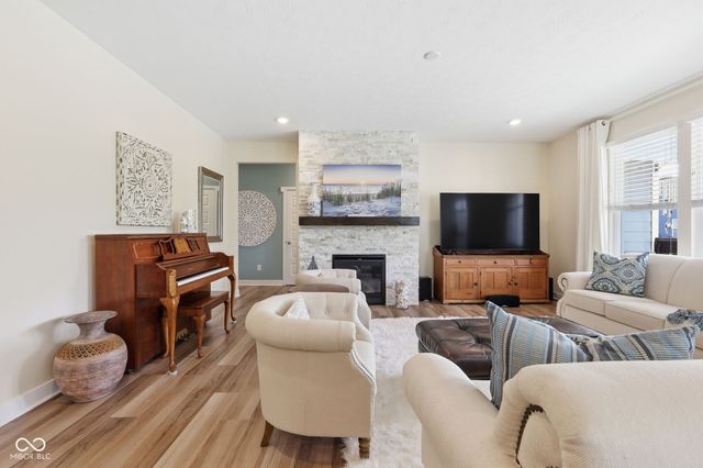 10849 Liberation Trace, Noblesville, IN 46060