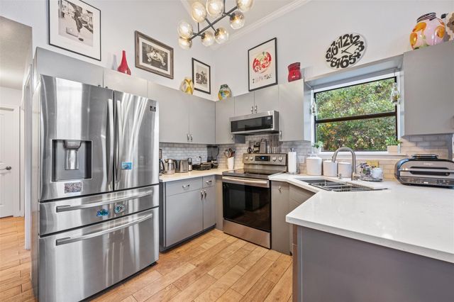 1204 Summit Edge DR, Austin, TX 78732