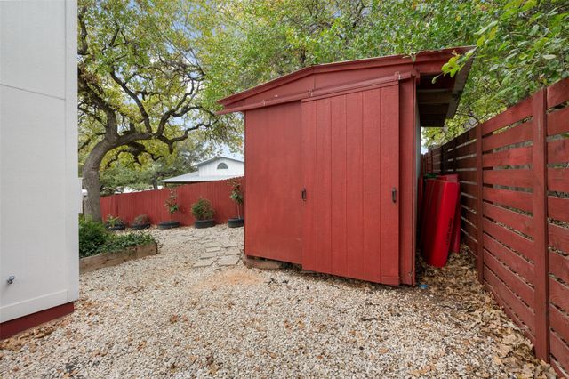 1204 Summit Edge DR, Austin, TX 78732