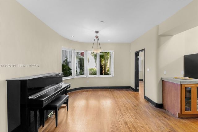 711 14th St 4, Miami Beach, FL 33139