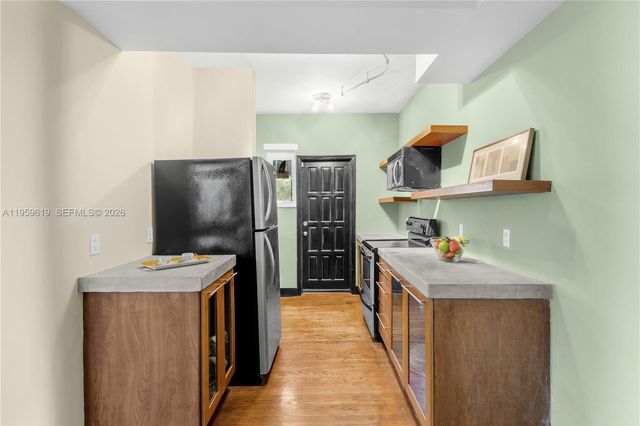 711 14th St 4, Miami Beach, FL 33139