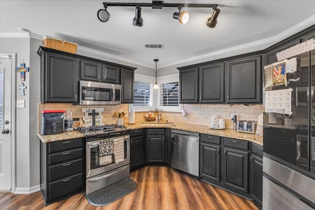 4600 Valleyview Drive, Mansfield, TX 76063