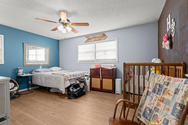 407 Pine Street, Levelland, TX 79336