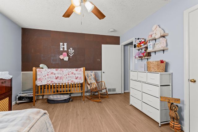 407 Pine Street, Levelland, TX 79336