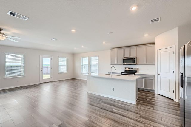 114 Torre Mileto WAY, Hutto, TX 78634