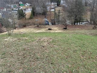 220 Entwistle Street, Weatherly Borough, PA 18255