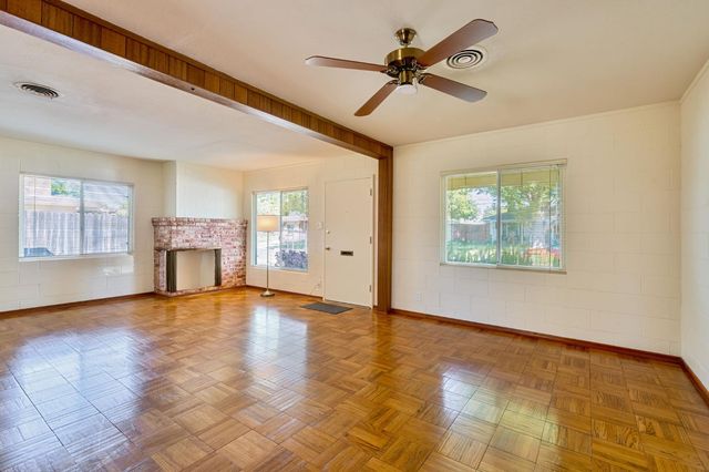 5208 Argo Way, Sacramento, CA 95820