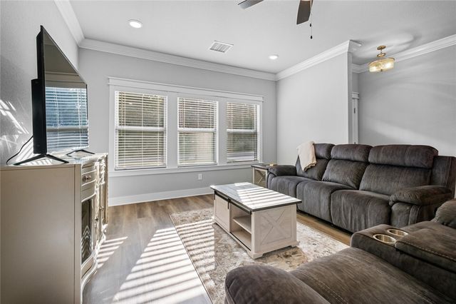 19 Coylton Drive, Bella Vista, AR 72715