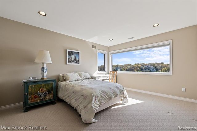 1832 Long Lake Shore Drive, Bloomfield Hills, MI 48302