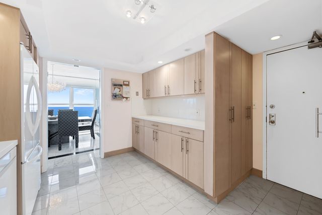 3500 Galt Ocean Drive 2217, Fort Lauderdale, FL 33308