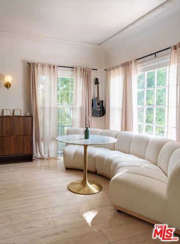 2209 N Gower Street, Los Angeles, CA 90068