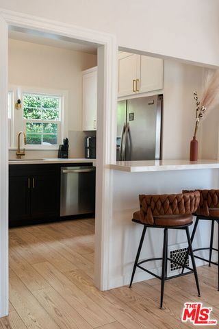 2209 N Gower Street, Los Angeles, CA 90068