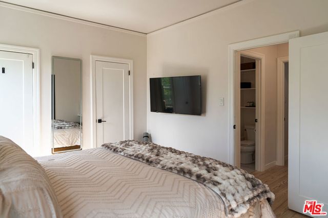 2209 N Gower Street, Los Angeles, CA 90068