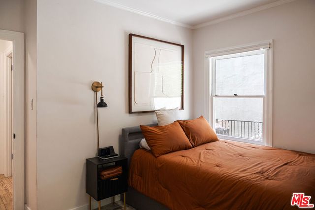2209 N Gower Street, Los Angeles, CA 90068