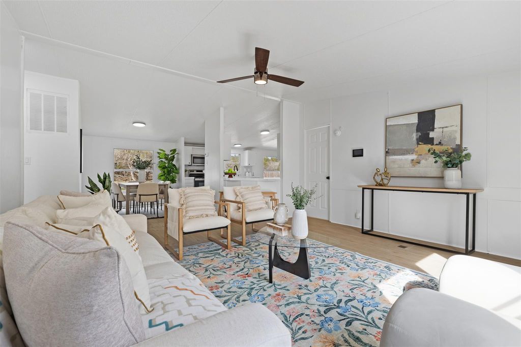 860 Morningwood DR, San Marcos, TX 78666