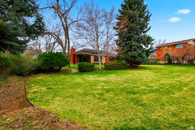 1690 E GENTILE ST, Layton, UT 84040