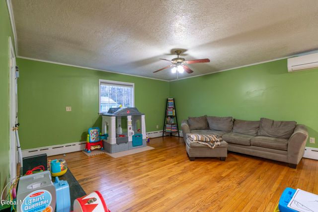 7 Linden Drive, Hudson Falls, NY 12839