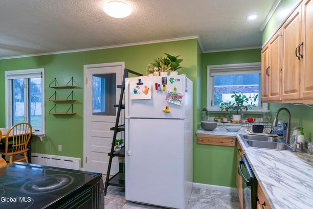 7 Linden Drive, Hudson Falls, NY 12839