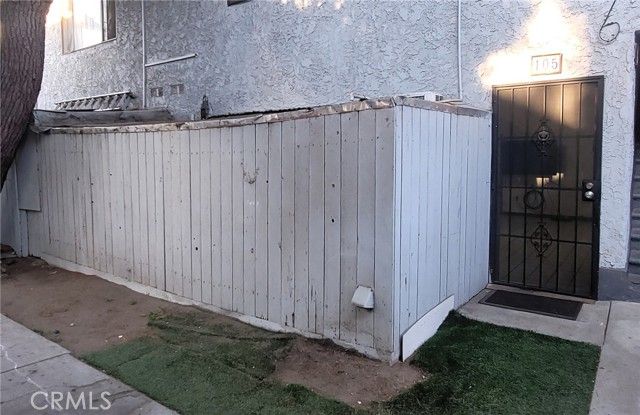 14805 Chase Street 105, Panorama City (los Angeles), CA 91402