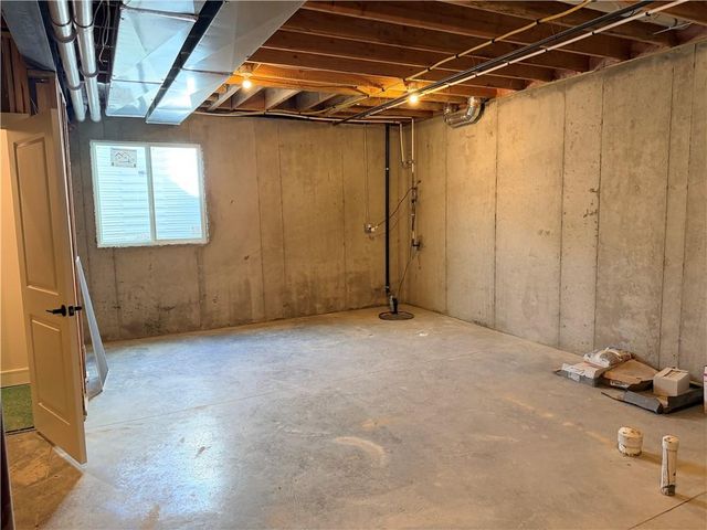 20702 Emerald Street, Spring Hill, KS 66083