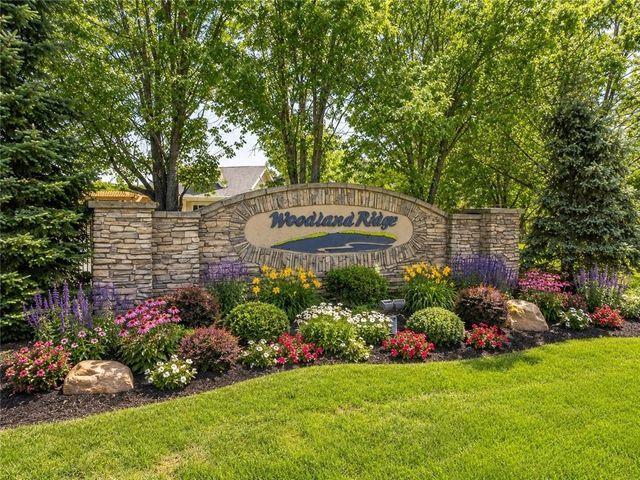 20702 Emerald Street, Spring Hill, KS 66083