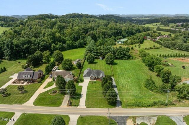 657 Allison Road, Piney Flats, TN 37686
