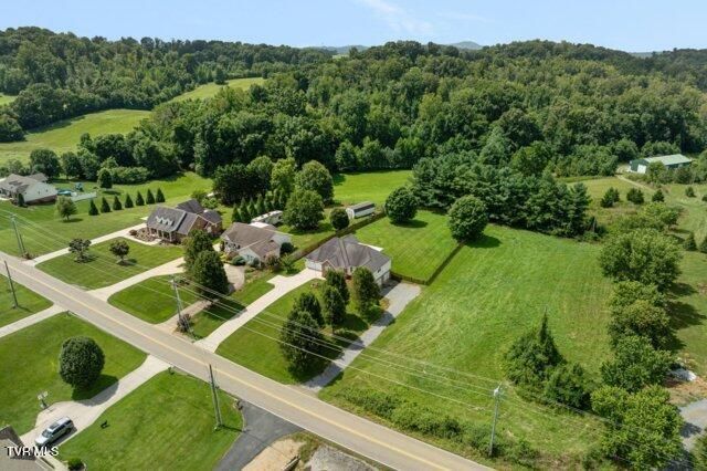 657 Allison Road, Piney Flats, TN 37686