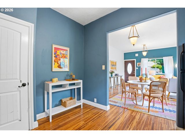 10612 Se HAROLD St, Portland, OR 97266