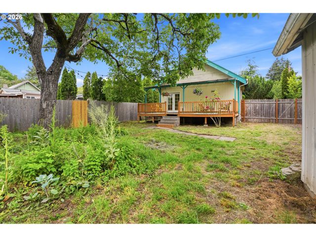 10612 Se HAROLD St, Portland, OR 97266
