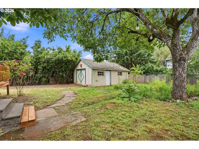 10612 Se HAROLD St, Portland, OR 97266