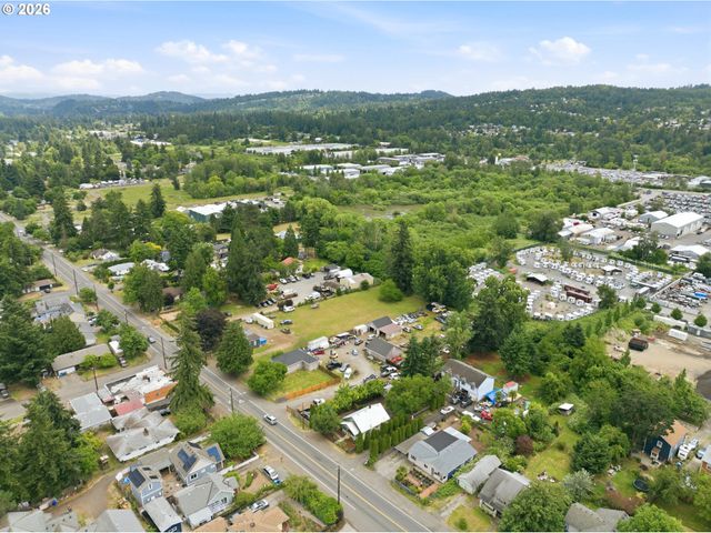 10612 Se HAROLD St, Portland, OR 97266