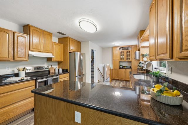 9235 NW 11TH PLACE, Gainesville, FL 32606