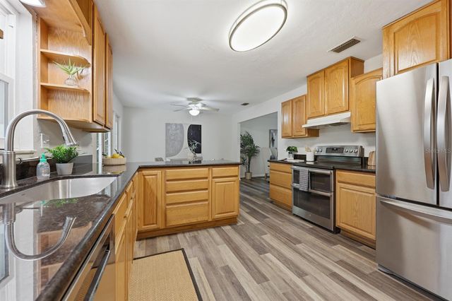 9235 NW 11TH PLACE, Gainesville, FL 32606