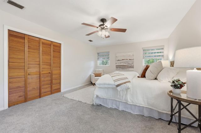 9235 NW 11TH PLACE, Gainesville, FL 32606