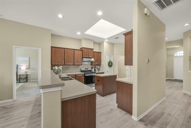 6942 Hamilton Falls Lane, Spring, TX 77379