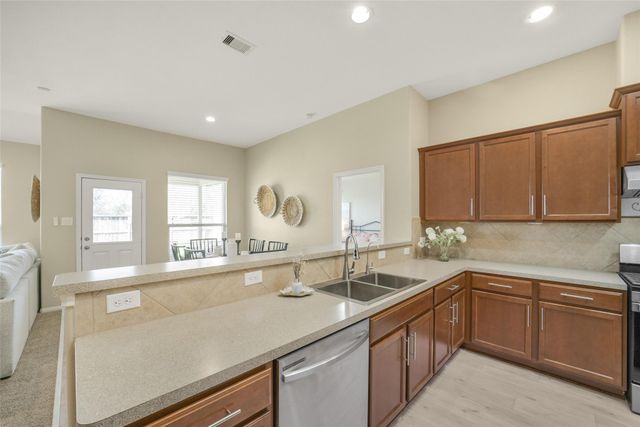 6942 Hamilton Falls Lane, Spring, TX 77379