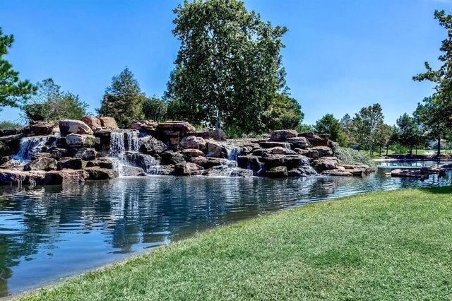 6942 Hamilton Falls Lane, Spring, TX 77379